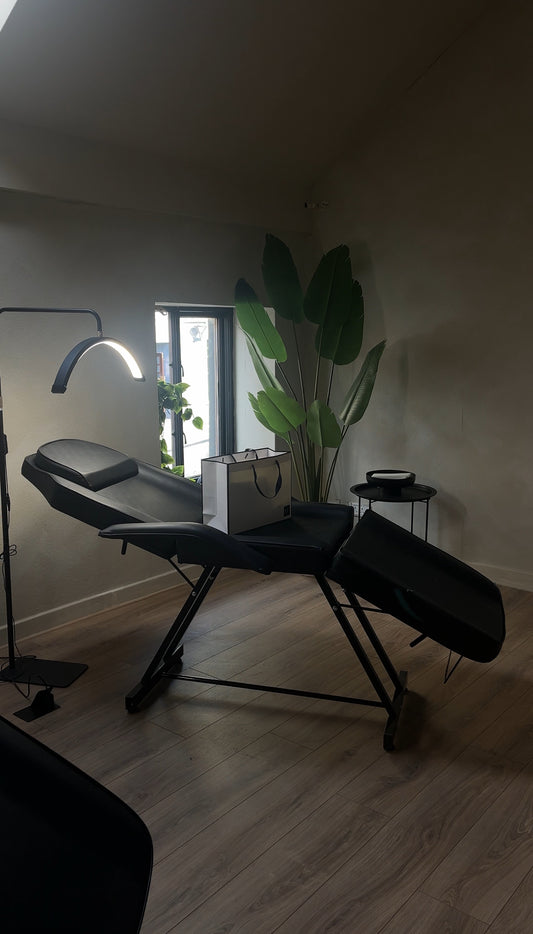 5 Day - Bed/Nail Station Hire